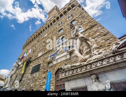 Baccio Bandinelli's sculpture of Hercules and Cacus in front of Palazzo Vecchio at  Piazza della Signoria, Florence, Tuscany, Italy Stock Photo