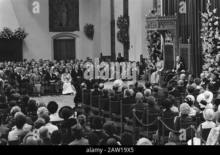 Budget Day 1970  Queen Juliana read the speech from the throne in the Knights Date: September 15, 1970 Location: The Hague, South Holland Keywords: queens, Budget Day, throne speeches Institution Name: Knights Stock Photo