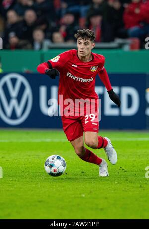 Leverkusen, Germany. 05th Feb, 2020. Football: DFB Cup, Bayer Leverkusen - VfB Stuttgart, round of 16 in the BayArena. Leverkusen's Kai Havertz on the ball. Credit: Guido Kirchner/dpa - IMPORTANT NOTE: In accordance with the regulations of the DFL Deutsche Fußball Liga and the DFB Deutscher Fußball-Bund, it is prohibited to exploit or have exploited in the stadium and/or from the game taken photographs in the form of sequence images and/or video-like photo series./dpa/Alamy Live News Stock Photo