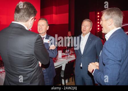 Stuttgart, Germany. 06th Feb, 2020. Herbert Diess (2nd from left), Chairman of the Board of Management of Volkswagen AG, and Oliver Zipse (2nd from right), Chairman of the Board of Management of BMW, talking at the 'Best Cars 2020' awards ceremony organized by the magazine 'auto motor und sport'. Credit: Tom Weller/dpa/Alamy Live News Stock Photo