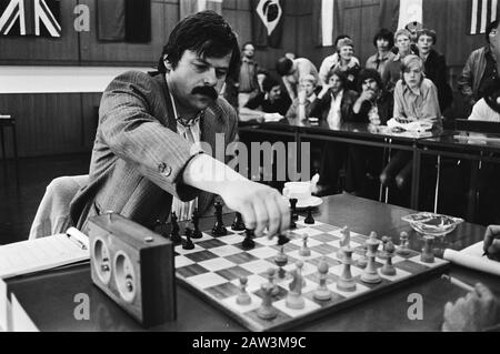 IBM chess tournament in 1969 at the RAI in Amsterdam Lajos Portisch to  board Date: July