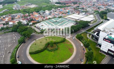 JAKARTA. INDONESIA - FEBRUARY 7 2020: AERIAL VIEW. AEON MALL Jakarta Garden City, AEON is a Largest shopping mall in East Jakarta. Stock Photo