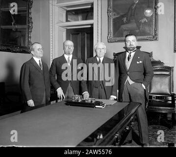 1925 , 2 november , Washington , USA : The italian count GIUSEPPE VOLPI di  MISURATA ( 1877 - 1947 ) , head of Debt Commercial with Italy and USA , in  Stock Photo - Alamy