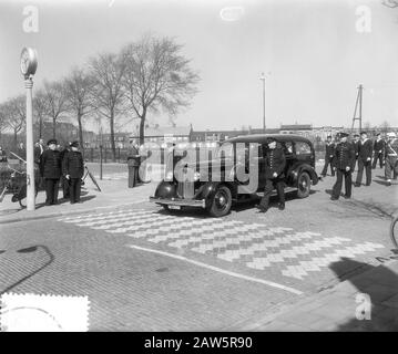 Marvo funeral Daman military workman Beishuizen Date: April 29, 1955 Location: Den Helder Keywords: Death Person Name: Beishuizen Stock Photo