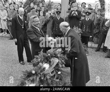 Opening of the new bridge over the Meuse at Gennep Date: May 17, 1955 Location: Gennep Keywords: BRIDGE, Openings Stock Photo