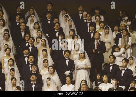 Gapyeong, GYEONGGI, SOUTH KOREA. 7th Feb, 2020. Feb 07, 2020-Gapyeong, South Korea-Thousands of couples take part in a mass wedding of the Family Federation for World Peace and Unification, commonly known as the Unification Church, at Cheongshim Peace World Center in Gapyeong-gun, South Korea. Credit: Ryu Seung-Il/ZUMA Wire/Alamy Live News Stock Photo