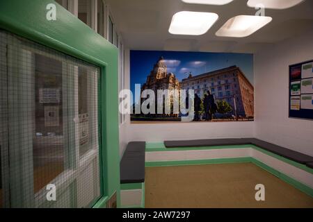 The reception area for newly-arrived prisoners at HMP Liverpool, also known as Walton Prison. The prison was given a scathing report in 2017 which pointed out various failings and problems. Present governor Pia Sinha was appointed in that year and in the next two years she turned the prison around with a programme of improvements and support for inmates and infrastructure. HMP Liverpool houses a maximum of 700 prisoners with an overall staff of around 250. Stock Photo