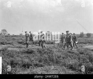 Queen Juliana and Prince Bernhard visited 4th Division of the Army. Walk over training ground Date: September 27, 1961 Keywords: royal visits, military, army units Person Name: Juliana (queen Netherlands) Stock Photo