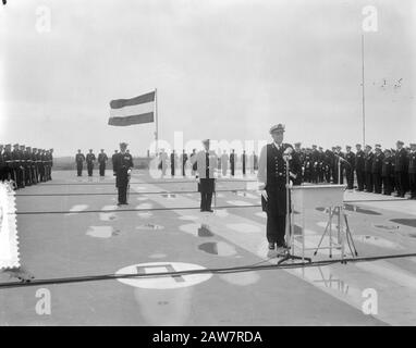 Transfer of command of Squadron V by Rear-Admiral L.E.H. Reeser to JRH commander. W.C.M. de Jonge van Ellemeet (deputy. Chief Naval Staff) aboard Hr. Ms. Airbase Ship Karel Doorman Date: August 25, 1964 Location: Den Helder, Noord-Holland Keywords: navy, officers, ships Person Name: Young Ellemeet W.C.M. the, Reeser, L.E.H. Stock Photo
