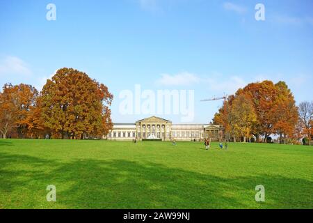 Schloss Rosenstein (Castle Rosenstein) located between Unterer Schlossgarten (Lower Castle Garden) and Rosensteinpark (Park Rosenstein). Stock Photo