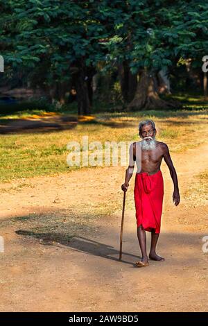 Elderly local man in Kataragama, Sri Lanka Stock Photo