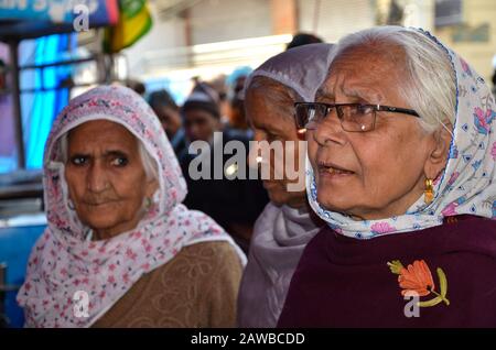 New New Delhi, INDIA. January 25, 2020. Women Protest at Shaheen Bagh against CAA & NRC. (Left to Right) Grandmother Bilkis with Grandmother Sarwari. Stock Photo