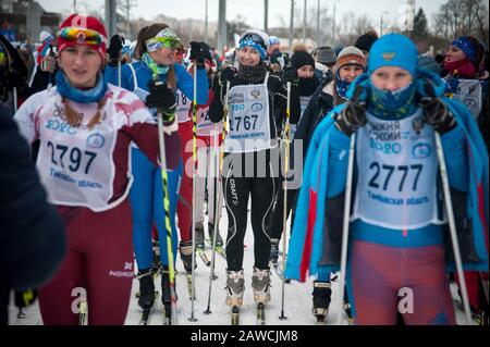 Tambov, Tambov region, Russia. 8th Feb, 2020. On February 8, the XXXVIII all-Russian mass cross-country ski race ''Ski Track of Russia''was held in Tambov. Ski races were held in the Park of Friendship of the city of Tambov. Participants competed in different age groups at distances of 1.5 kilometers, 3 and 5 kilometers. A total of 7,000 people took part in the competition. In the photo-participants of the ''ski Track of Russia'' in Tambov Credit: Demian Stringer/ZUMA Wire/Alamy Live News Stock Photo