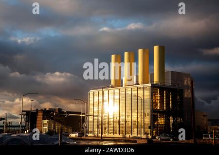WA17391-00....WASHINGTON - Industrial building in Seattle to air vent the Highway 99 tunnel. Stock Photo
