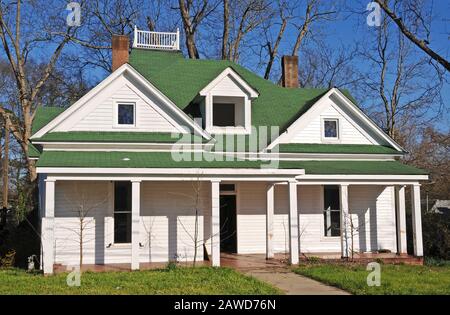 Abandoned House for Sale or Lease Stock Photo