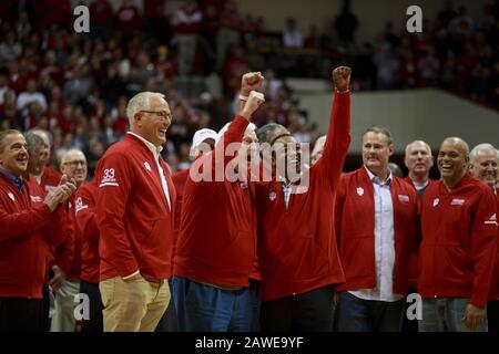 NCAA basketball coach Bob Knight, who took the Indiana Hoosiers to ...