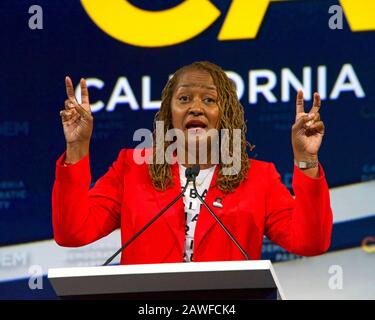 Long Beach, CA - Nov 16, 2019: California Senator, Holly Mitchell, speaking at the Democratic Party Endorsing Convention. Stock Photo