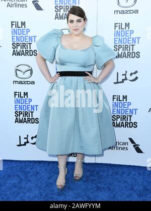 Beanie Feldstein At The 2020 Film Independent Spirit Awards Held At The ...