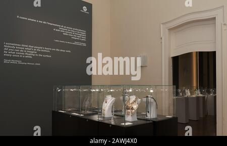 Milan, Italy. 09th Feb, 2020. Milano, Italy BE A SWEETHEART The heart in fashion jewelery, with the heart becoming the protagonist of jewelery and design for HOMI Fashion & Jewels In the photo: artistic jewel heart Credit: Independent Photo Agency/Alamy Live News Stock Photo
