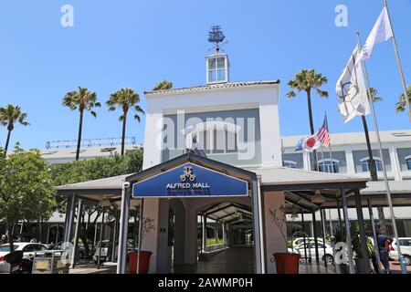 Alfred Mall and Hotel, V&A (Victoria and Alfred) Waterfront, Cape Town, Table Bay, Western Cape Province, South Africa, Africa Stock Photo