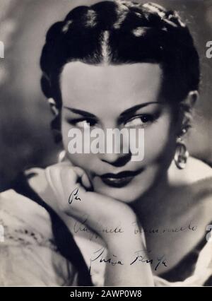 1941, ITALY : The italian fascist Diva actress LUISA FERIDA ( 1914 - 1945 ) in the movie NOZZE DI SANGUE ( 1941 ) by Goffredo Alessandrini , from a st Stock Photo