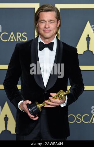 Los Angeles, USA. 09th Feb, 2020. Academy Awards - Press Room, Hollywood, California, USA. 9th Feb 2020. Brad Pitt posing in the press room at the 92nd Annual Academy Awards held at the Dolby Theatre in Hollywood, California on Feb. 9, 2020. (Photo by Anthony Behar/Sipa USA) Credit: Sipa USA/Alamy Live News Stock Photo