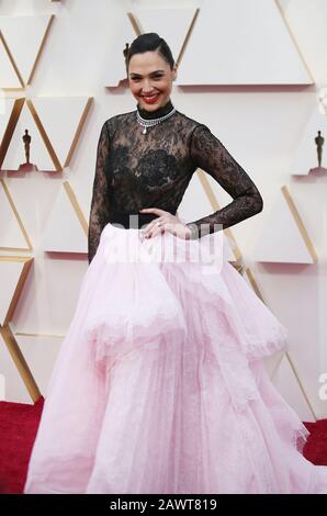 Los Angeles, USA. 9th Feb, 2020. Gal Gadot arrives for the red carpet of the 92nd Academy Awards at the Dolby Theatre in Los Angeles, the United States, Feb. 9, 2020. Credit: Li Ying/Xinhua/Alamy Live News Stock Photo