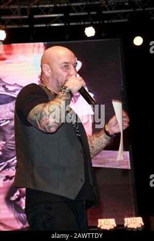 Daniel Krause Auf Der Tattoo Convention In Der Messehalle Dresden Dresden 08 02 2020 Stock Photo Alamy
