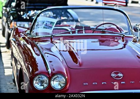 DOWNERS GROVE, UNITED STATES - Jun 07, 2019: An old red Corvette car in the parking lot in Downers Grove, United States Stock Photo