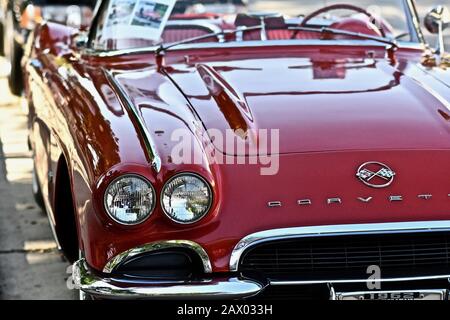 DOWNERS GROVE, UNITED STATES - Jun 07, 2019: An old red Corvette car in the parking lot in Downers Grove, United States Stock Photo