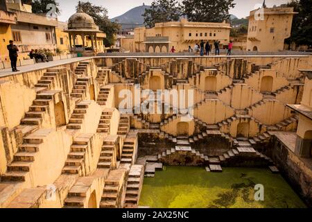 India, Rajasthan, Jaipur, Amber, Panna Meena Ka Kund, C16th baori, step well, geometric symmetrical steps down to water Stock Photo