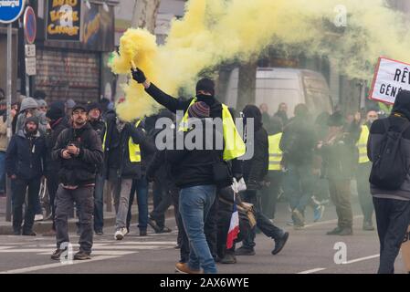 LYON, FRANCE - Dec 05, 2019: Manifestation contre la réforme des retraites à Lyon le 5 décembre 2019. Stock Photo