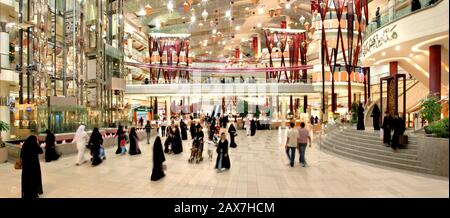 Kingdom Center shopping mall in Riyadh. Stock Photo