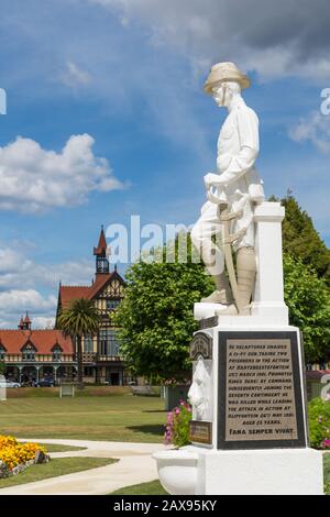 Fred Wylie Memorial Statue, Government Gardens, Rotorua, New Zealand Stock Photo