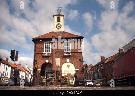 High Street and town hall,Yarm, North Yorkshire Stock Photo