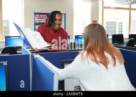 College students studying in computer lab Stock Photo