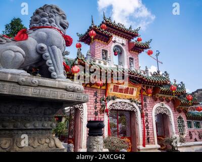 Fujian Assembly Hall (Phuc Kien), built around 1690 in Hoi An Ancient Town, Vietnam. Stock Photo