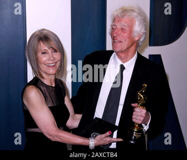 Beverly Hills, USA. 09th Feb, 2020. BEVERLY HILLS, CALIFORNIA - FEBRUARY 9: Isabella James Purefoy Ellis, Roger Deakins attends the 2020 Vanity Fair Oscar Party at Wallis Annenberg Center for the Performing Arts on February 9, 2020 in Beverly Hills, California. Photo: CraSH/imageSPACE Credit: Imagespace/Alamy Live News Stock Photo