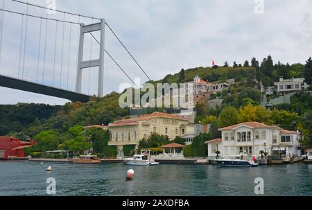 Fatih Sultan Mehmet Koprusu Bridge in Istanbul, Turkey. This suspension bridge connects Hisarustu in Europe with Kavacik in Asian. View of Asian side Stock Photo