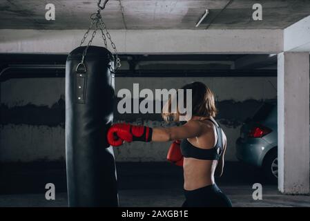 heavy bag for garage