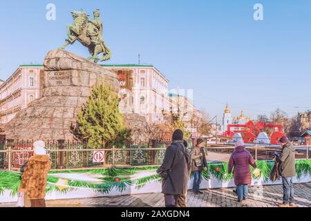 Kiev, Ukraine - January 03, 2020: Bronze monument to Bogdan Khmelnitsky on Sofia Square. Most known city monument and original symbol of Kiev. Stock Photo