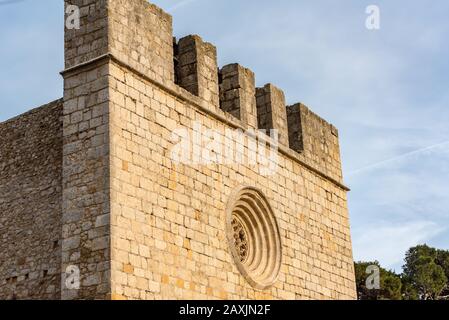 SANT MARTI DE AMPURIES, GIRONA, SPAIN : 2020 FEB 08 : SUNNY DAY IN CHURCH OF  SANT MARTI DE AMPURIESCH IN THE OLD TOWN IN SANT MARTI DE AMPURIES, GIRO Stock Photo