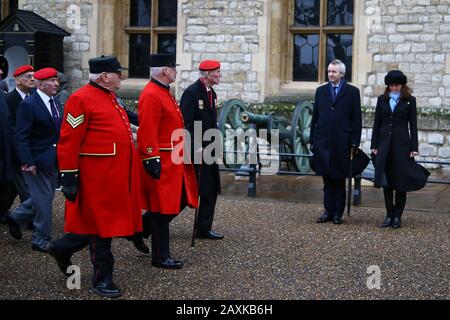 LONDON, ENGLAND. 09 FEBRUARY 2020: Serving officers and soldiers of The Royal Military Police, parade alongside RMP veterans at The Tower of London, London, England. 09 February 2020 (Photo by Mitchell Gunn/Espa-Images) Stock Photo