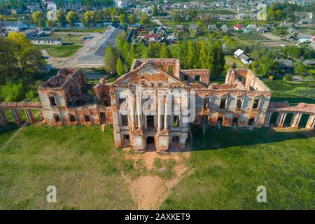 Ancient ruins of the palace of Princes Sapiega close-up on an April sunny day (shooting from a quadrocopter). Ruzhany, Belarus Stock Photo