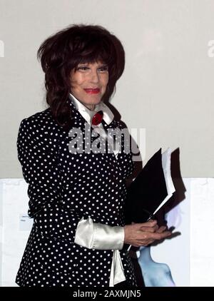 Fenella Fielding OBE, appearing at the Ladywell Tavern, for a special evening, hosted by the Misty Moon Film Society Stock Photo