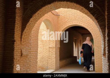 The historical medina of Nefta, Tunisia, decorated with patterns of bricks and arcades Stock Photo