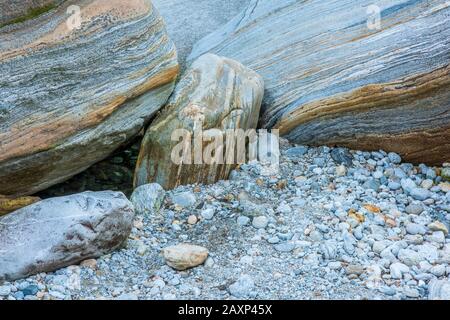 Pebbles on the Wild river Verzasca, Verzascatal, Lavertezzo, Switzerland Stock Photo