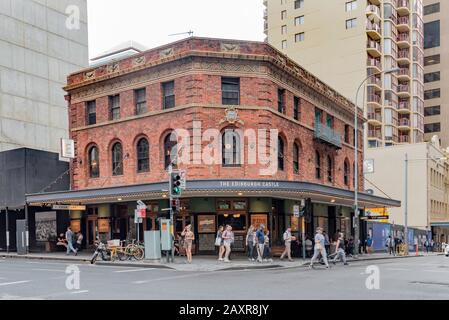 The 1930 Inter War Georgian Style Edinburgh Castle Hotel in Pitt Street, Sydney was built by Tooth & Co but a pub has been on the site since 1885. Stock Photo