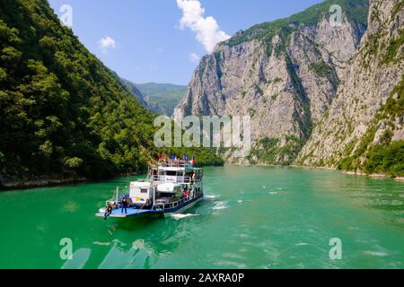 Ferry on Koman Reservoir, Liqeni i Komanit, Drin Gorge, Qark Shkodra, Albania Stock Photo