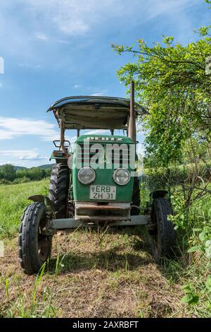 Breuberg, Hesse, Germany, Deutz tractor type D 4006, model series D-06, year of production 1971, engine capacity 2826 cc, 35 hp Stock Photo